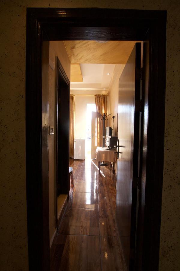 Erasmus Student House By Sunrise Hostel อัมมาน ภายนอก รูปภาพ